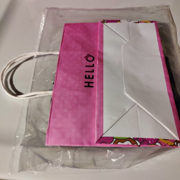 *BRAND NEW* Vegas Hello Kitty Cafe Women’s Small Tee T-Shirt Rare Graphic Logo - Picture 12 of 13